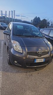 TOYOTA Yaris 1.0 3 porte